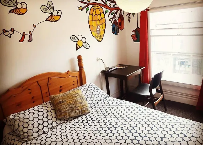 Igloo Backpackers Hostel & Annexe